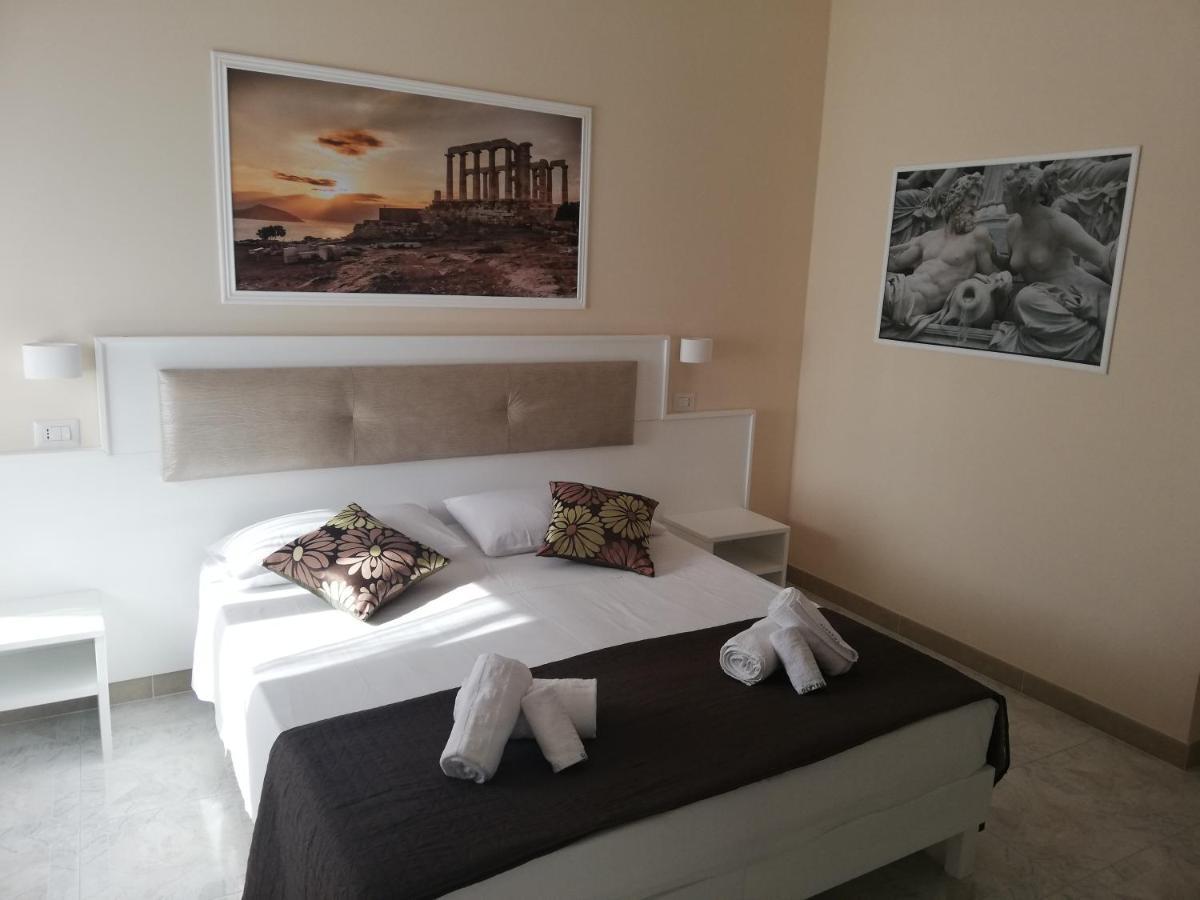 Olympus Room Tropea Eksteriør billede